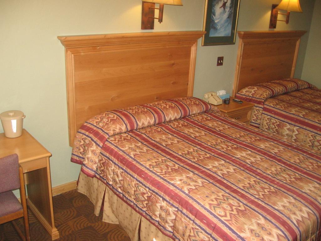 New Summit Inn Frisco Room photo