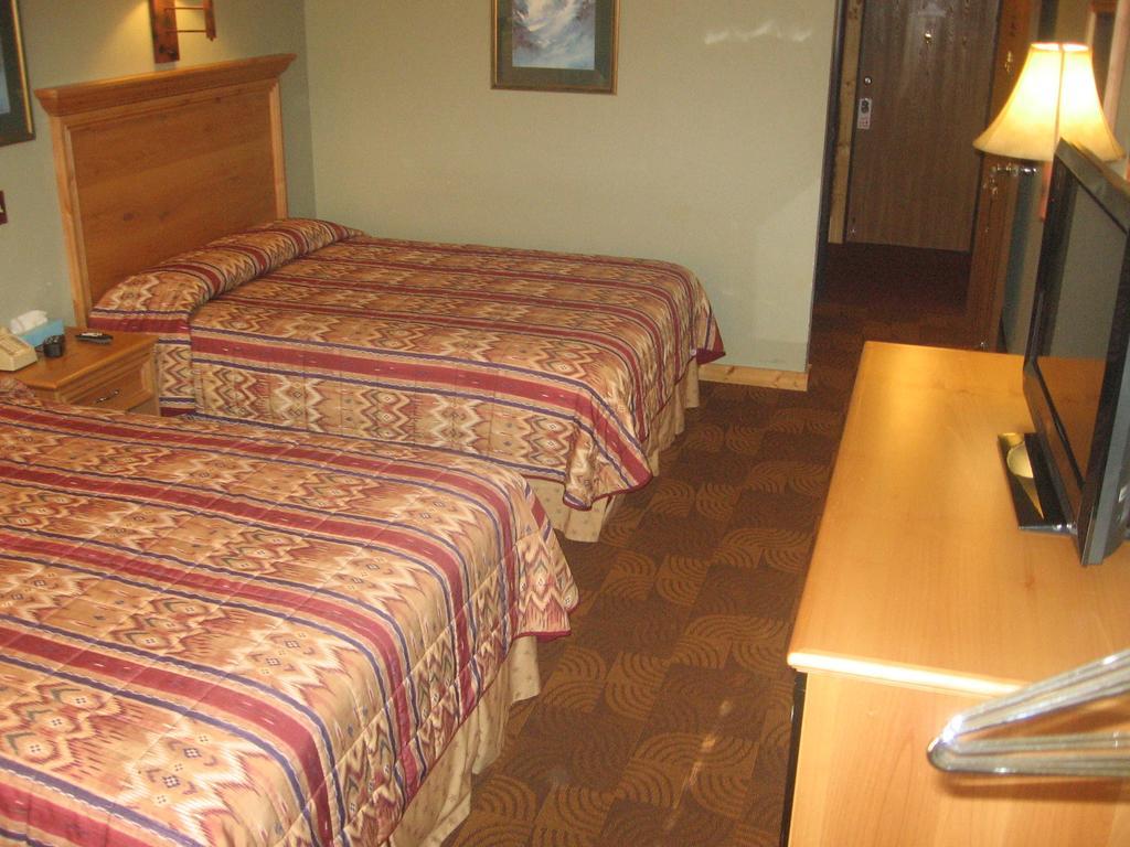 New Summit Inn Frisco Room photo